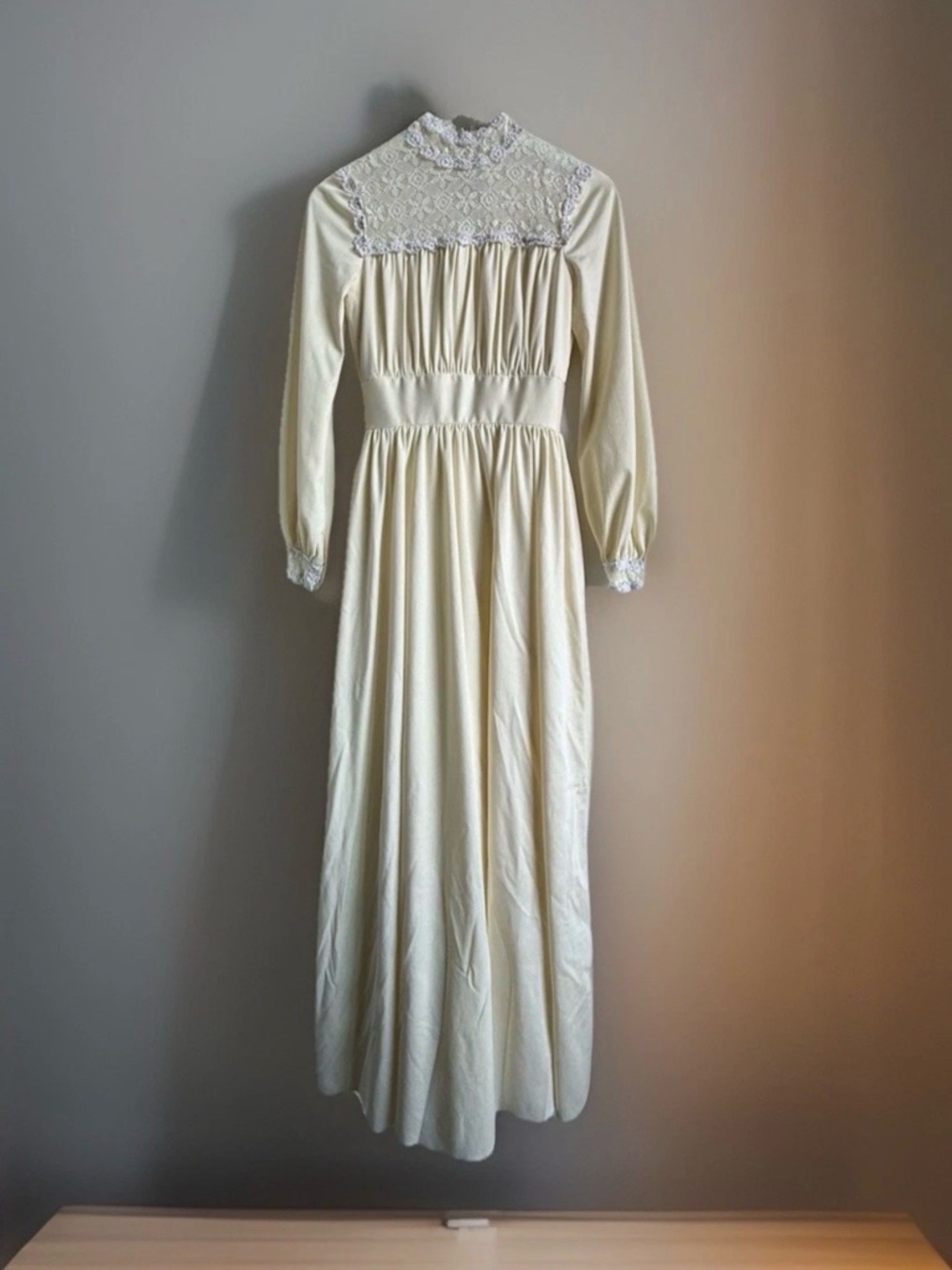 Priscilla of Boston Vintage Cream Lace Wedding Dress